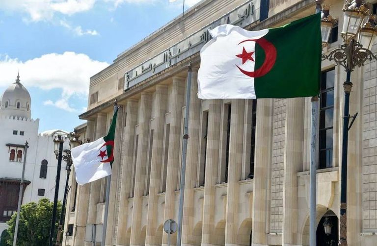 رئاسية الجزائر/ أكثر من 24 مليون يتوجّهون لمراكز الاقتراع