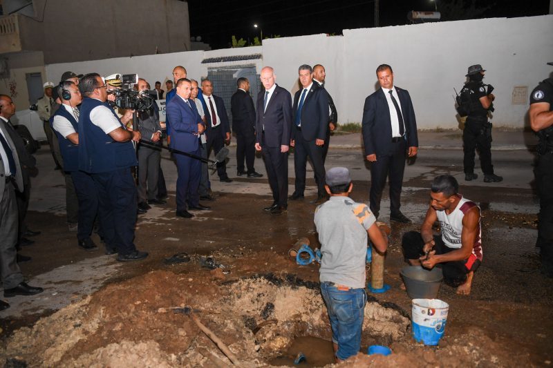 رئيس الجمهورية غرفة عمليات تعطيش المواطنين