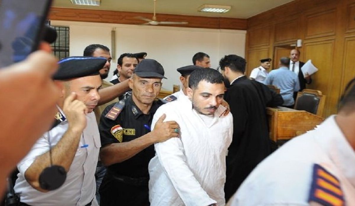مصر/ 300 فيديو إباحي لـ”سفاح التجمع”وانسحاب محاموه