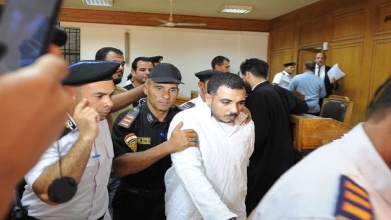 مصر..300 فيديو إباحي لـسفاح التجمع ومحامو الدفاع ينسحبون