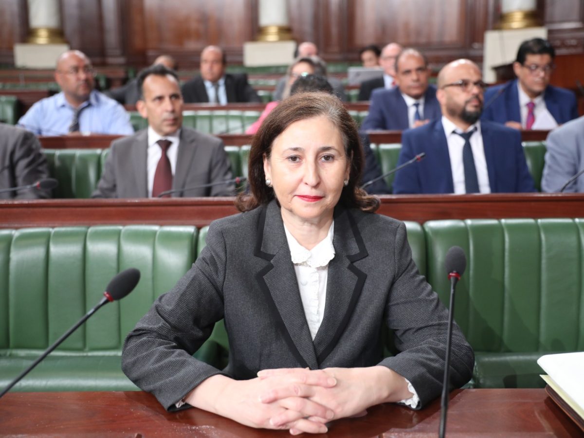 وزيرة النقل: دفعة من الحافلات المستعملة ستصل تونس