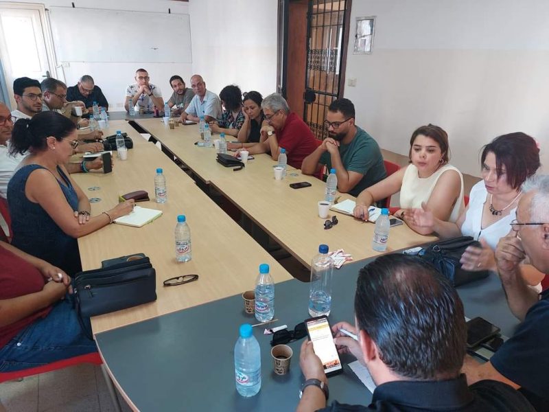 15 حزبا ومنظمة تتفق على تركيز شبكة للنضال المدني