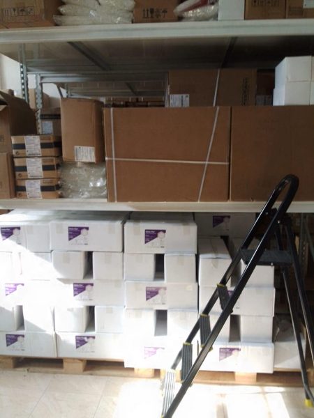 المنيهلة.. إحباط عملية تخزين عشوائي لمواد طبية وشبه طبية