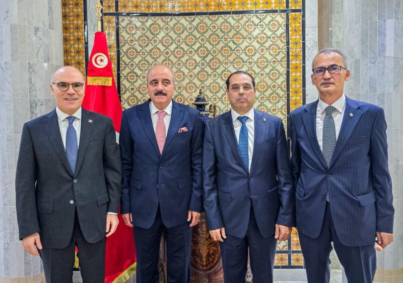 وزير الخارجية وكاتب الدولة يتسلمان مهامهما