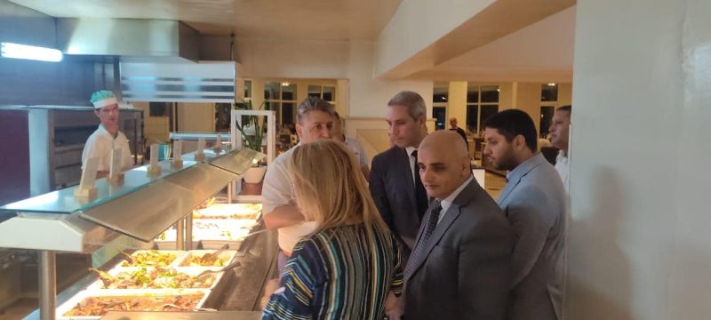 وزير السياحة يوصي بتشجيع السائح التونسي