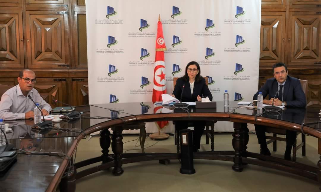 وزيرة التجهيز تدعو لاحترام آجال تنفيذ المشاريع المُعطلة