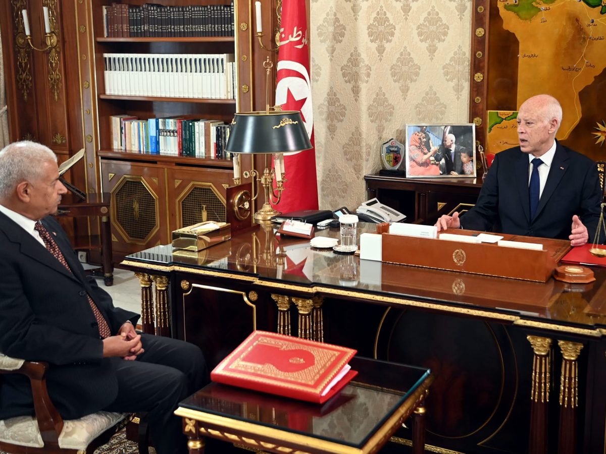 الرئيس يعطي تعلمياته بتوفير احتياطي في عدد من المواد