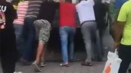مواطن ليبي