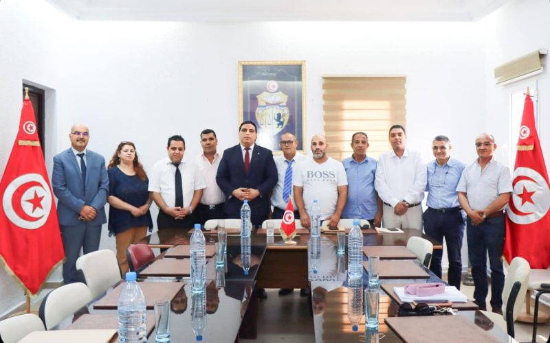 والي بن عروس يدعو للانطلاق في حملة بستنة وتقليم الأشجار