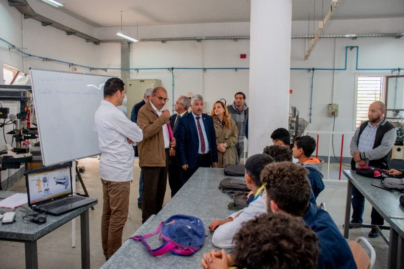 جلسة عمل عاجلة للتدقيق في إشكاليات مراكز التكوين المهني