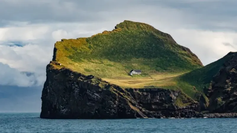  قصة المنزل الأكثر انعزالاً في العالم