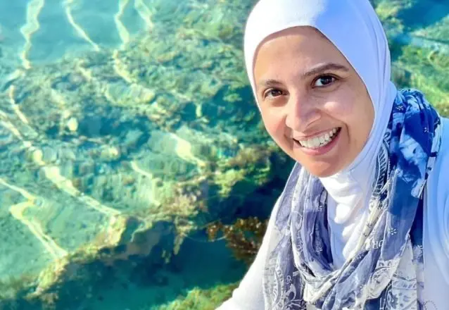 الهالوين.. رسالة حنان ترك على باب بيتها بأميركا