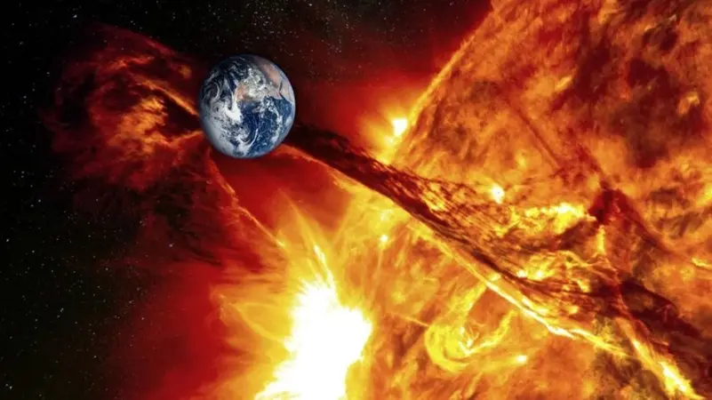 شعلة شمسية قوية تضرب الأرض خلال ساعات