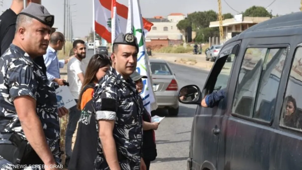 لبنان يسلم نحو 70 شخصا لسوريا