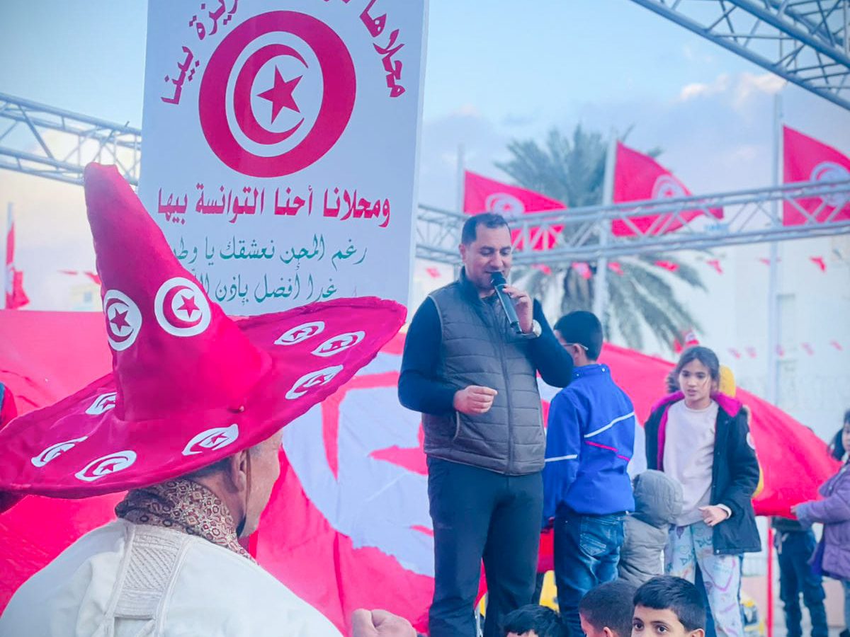 الناطق بإسم مهرجان 17 ديسمبر: ثورتنا لم تأت على ظهر دبابة