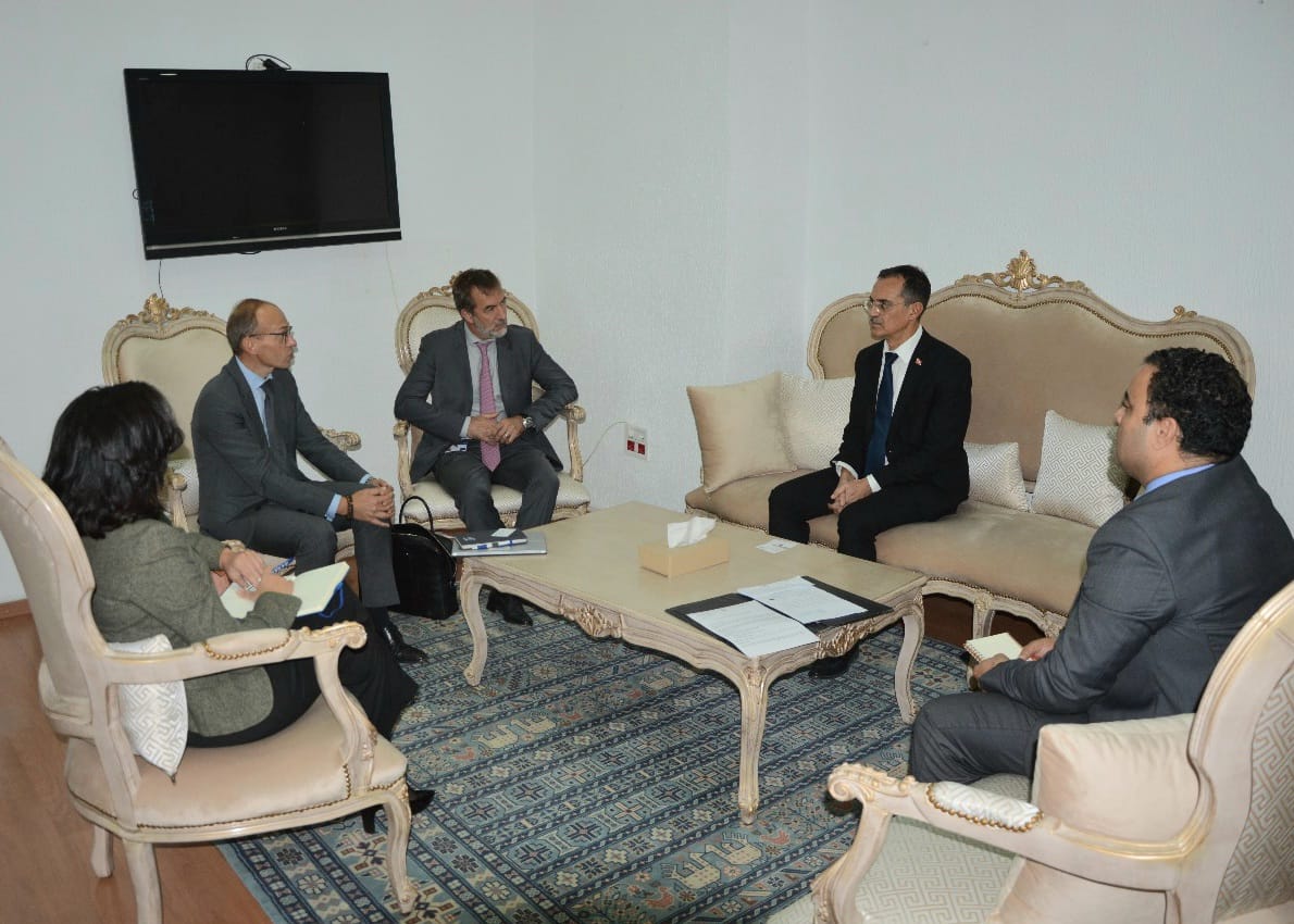 وزير الفلاحة يتوجه بطلب للبنك الأوروبي للاستثمار حول زيت الزيتون