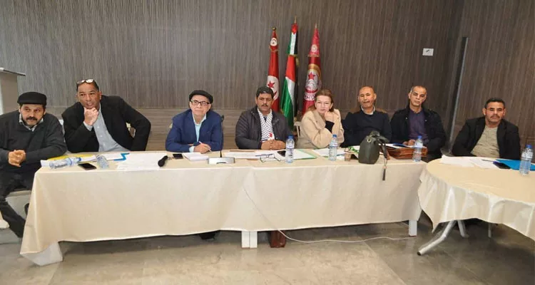 يوم غضب للقيمين وإضراب