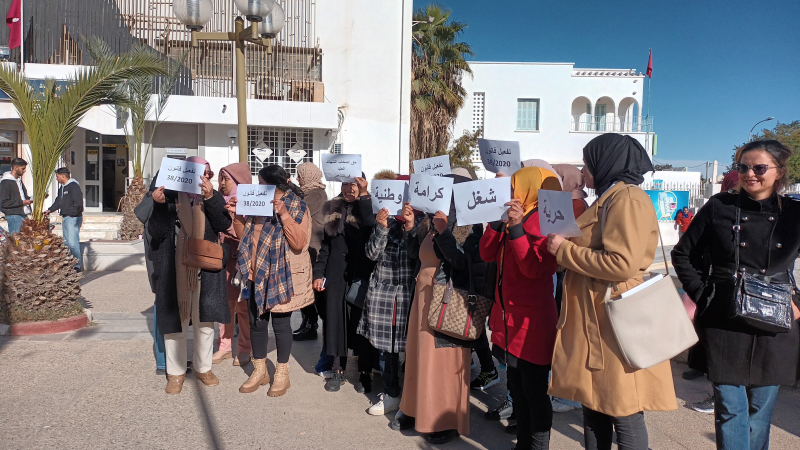 سيدي بوزيد/ المعطلون يحتجّون ويتوجهون للرئيس