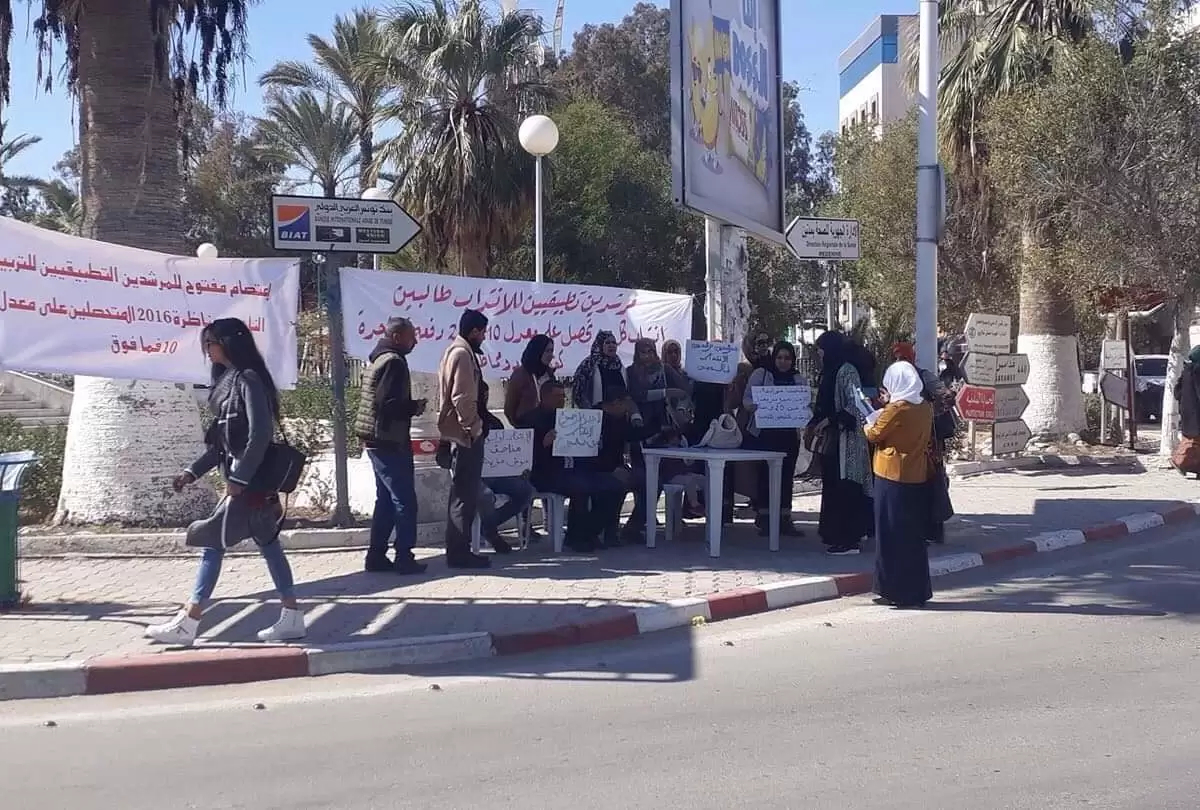 عضو بنقابة المرشدين التطبيقيين لـ”تونس الان”: نُطالب بتسوية وضعيتنا عضو بنقابة المرشدين التطبيقيين لـ”تونس الان”: نُطالب بتسوية وضعيتنا