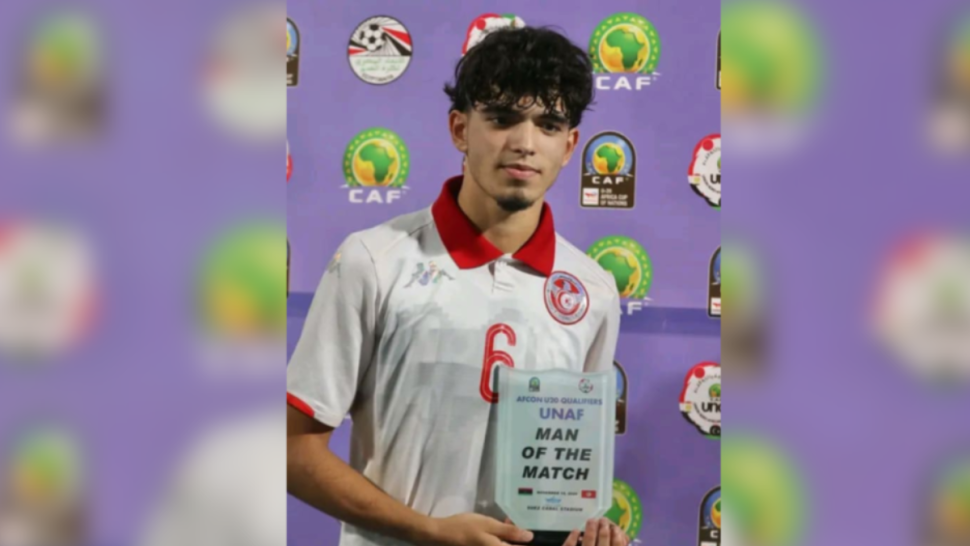 رسمي/ الإفريقي يتعاقد مع لاعب النادي القربي