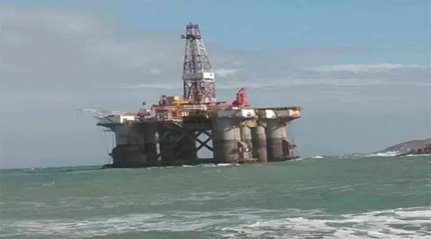 بنزرت/ نجدة منصة بترولية أجنبية وانقاذ طاقمها