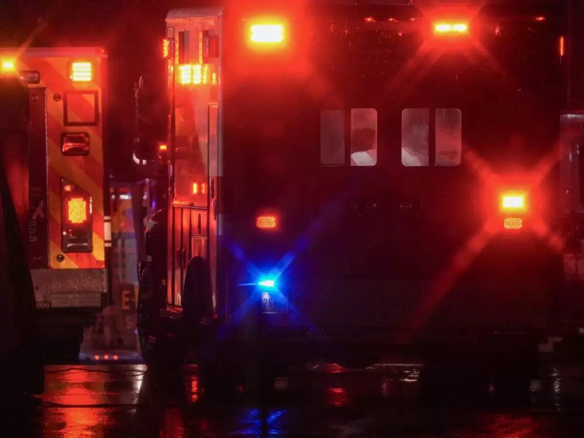 تقل طفلاً مريضاً.. تحطم طائرة في فيلادلفيا