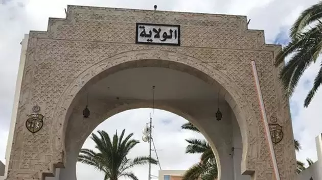 بلدية سوسة: مهلة لإزالة المعدات غير القانونية من الأرصفة