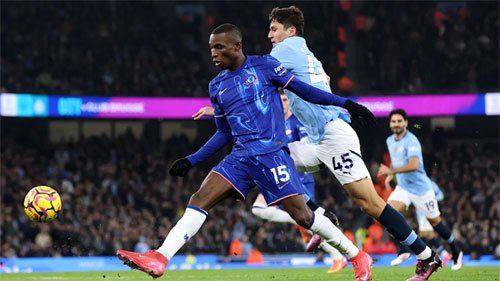 الدوري الإنكليزي/ السيتي يتعثّر ونوتنغهام يقترب من دوري الأبطال