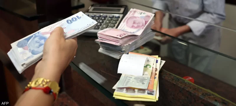 الليرة التركية تهبط لمستوى قياسي بعد اعتقال منافس أردوغان
