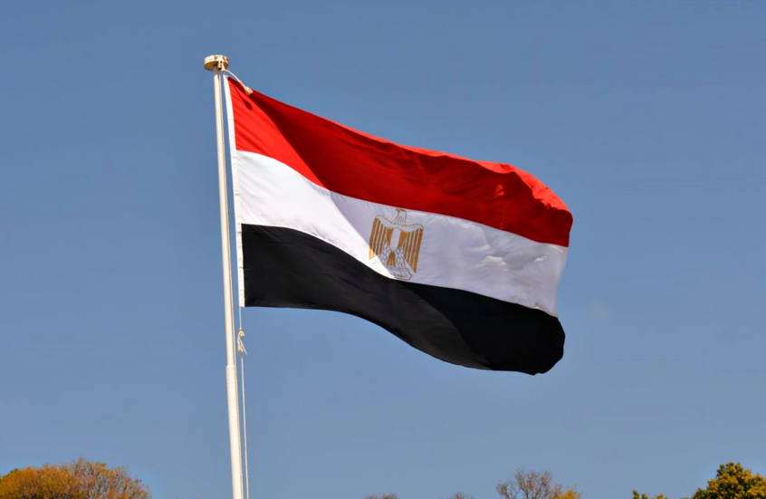 مصر.. القبض على مسؤولين إختلسوا أجهزة سرطان
