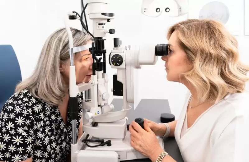 3 مشكلات في العين قد تشير إلى الإصابة بالخرف