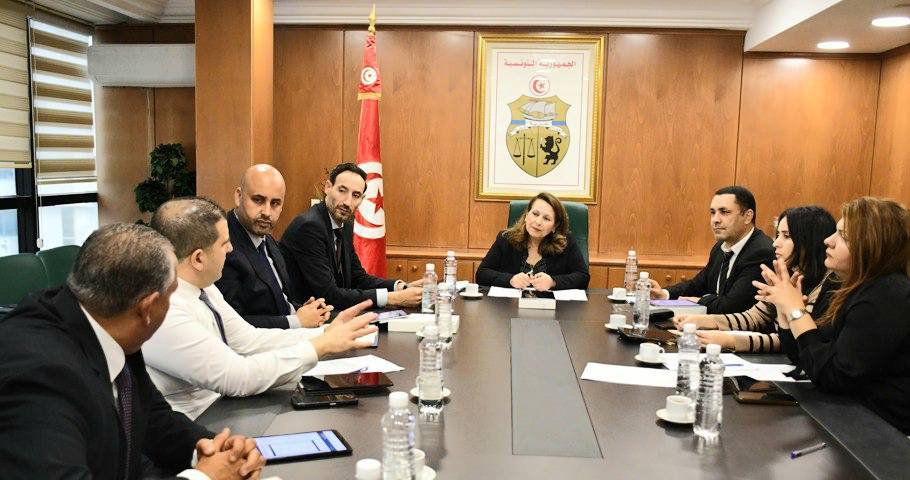 الدولة تتكفل بفارق النسبة الموظفة على قروض وتمويل الاستثمار لـ10 مؤسسات