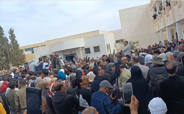 المزونة تودع ابنائها