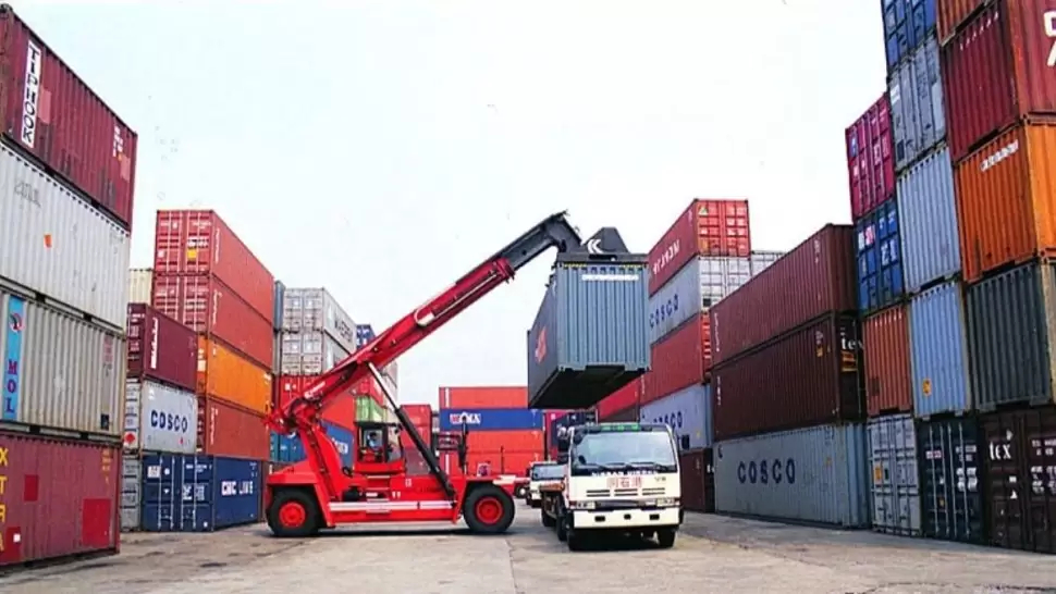 تفاقم عجز الميزان التجاري