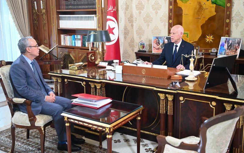 منحة التسريح لأسباب اقتصادية في لقاء الرئيس بوزير الشؤون الاجتماعية