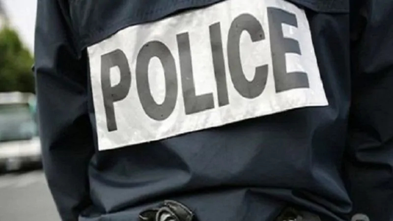 انتحلو صفة امني