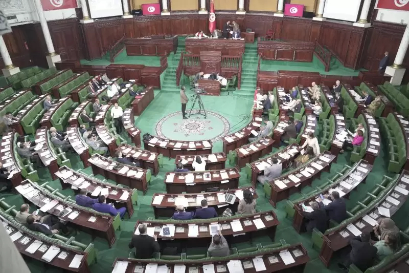 المصادقة على قانون تنظيم عقود الشغل ومنع المناولة