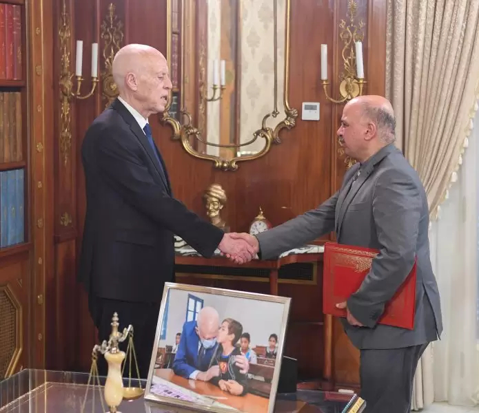 سعيّد يسدي تعليمات لتذليل الصعوبات أمام وصول الحافلات الجديدة