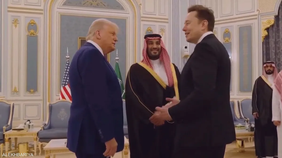 فيديو لماسك في قصر اليمامة بالرياض