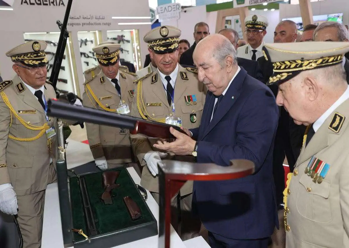 الجزائر تصنع رشاشها (صور)