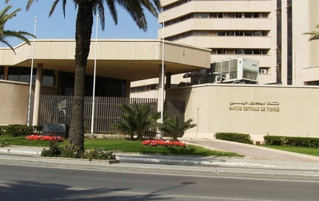 زيادة في عائدات السياحة وتحويلات التونسيين بالخارج
