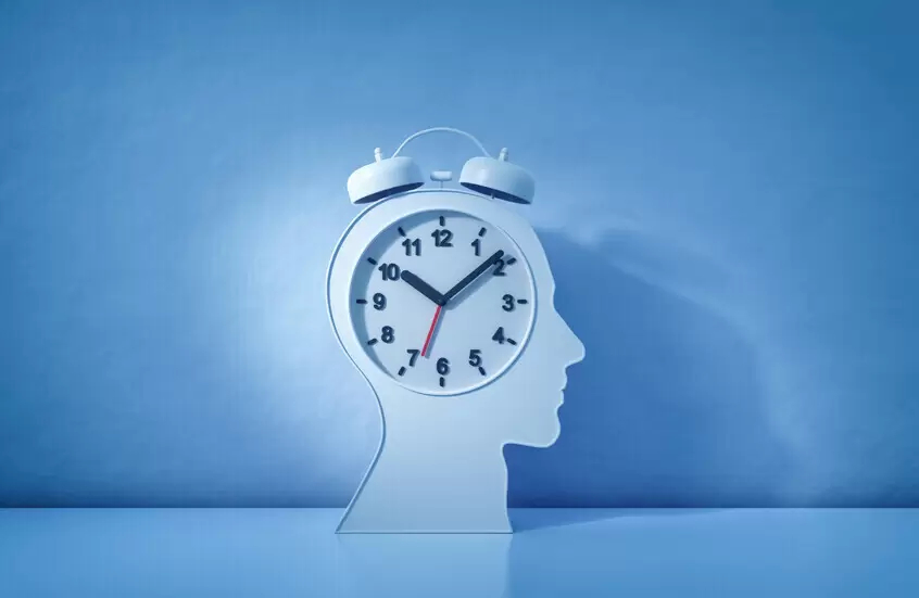 دراسة: ساعاتنا البيولوجية مرتبطة بتغير الفصول