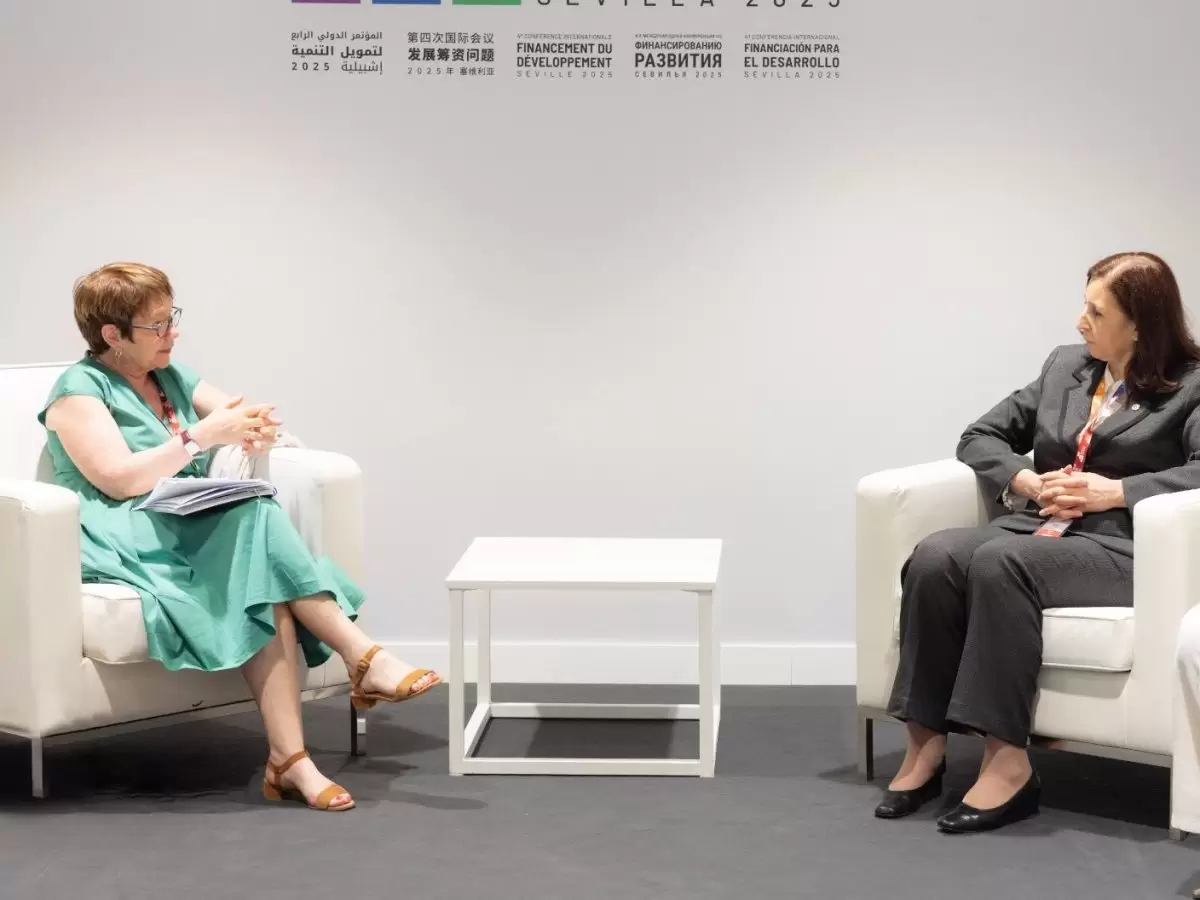 ماذا لقاء رئيسة الحكومة برئيسة البنك الاوروبي لإعادة الإعمار