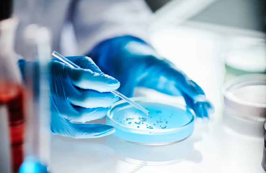 تحذير للسائقين.. عنصر أساسي في السيارة مليء بالجراثيم!