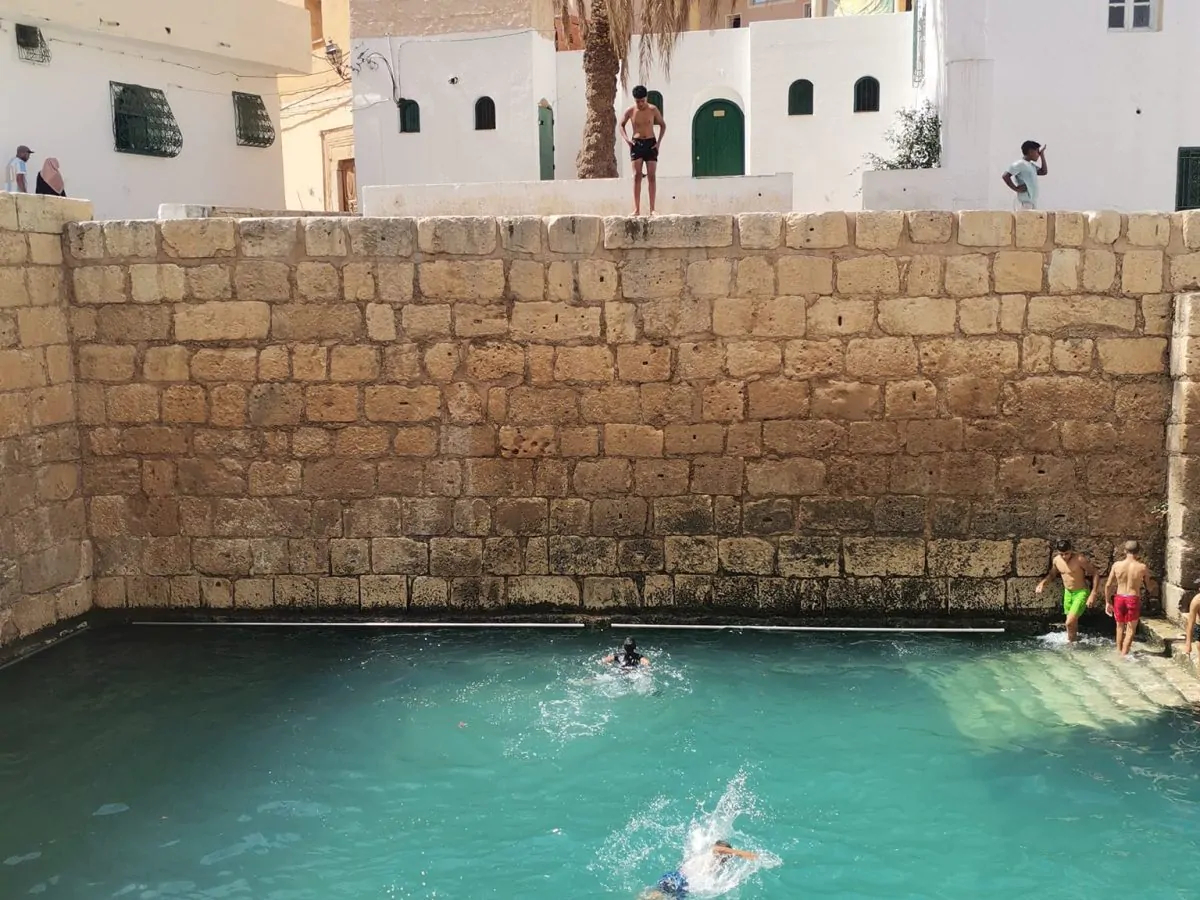 الأحواض الرومانية بقفصة غير صالحة للسباحة.. البلدية توضح