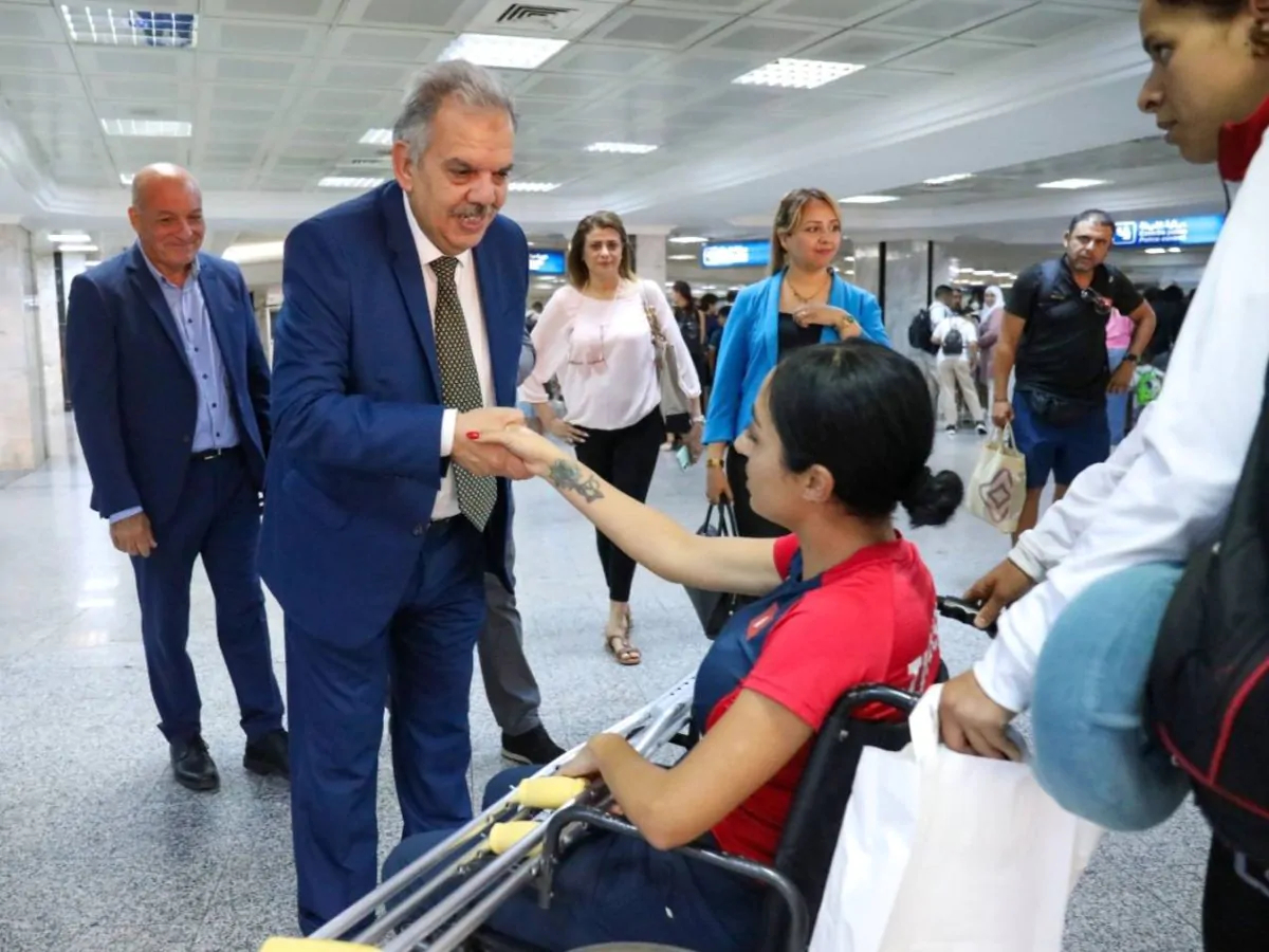 بعد حادث المرور في نيجيريا.. منتخب ألعاب القوى يعود لتونس (صور)