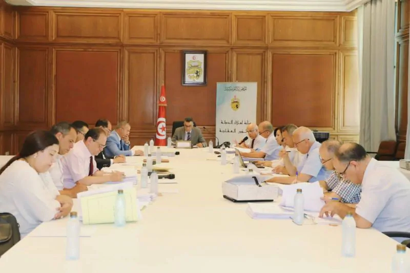 الموافقة على التفويت في عقارات دولية لهياكل عمومية