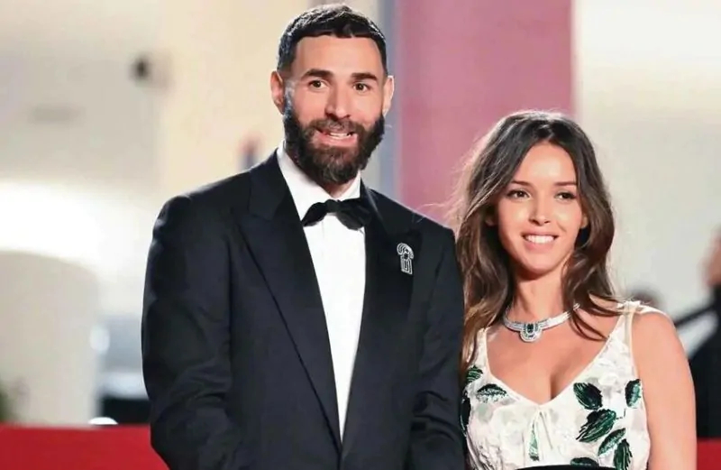 كريم بنزيما يحتفل بزواجه في جزيرة كورسيكا