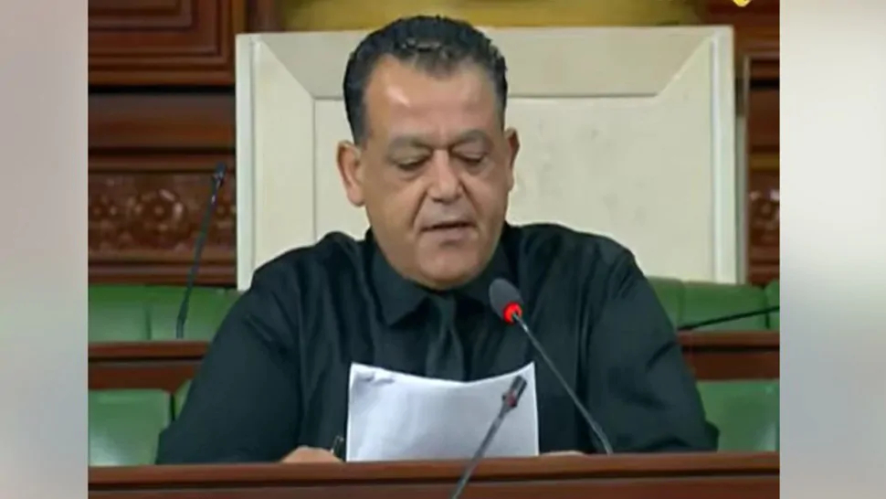 نائب لوزيرة الثقافة: الوزارة نخرها الفساد.. “بيناتنا القانون”