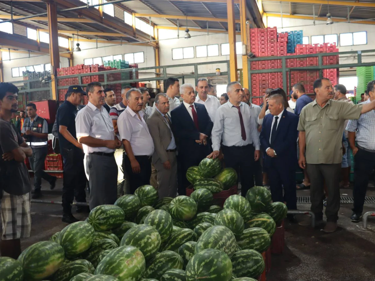 وزير التجارة يدعو لمزيد الضغط على الأسعار